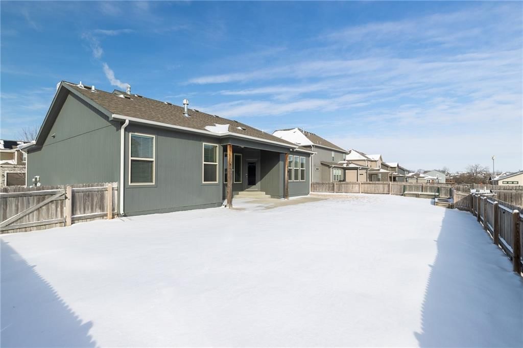 4423 SW Amethyst Drive — photo 41