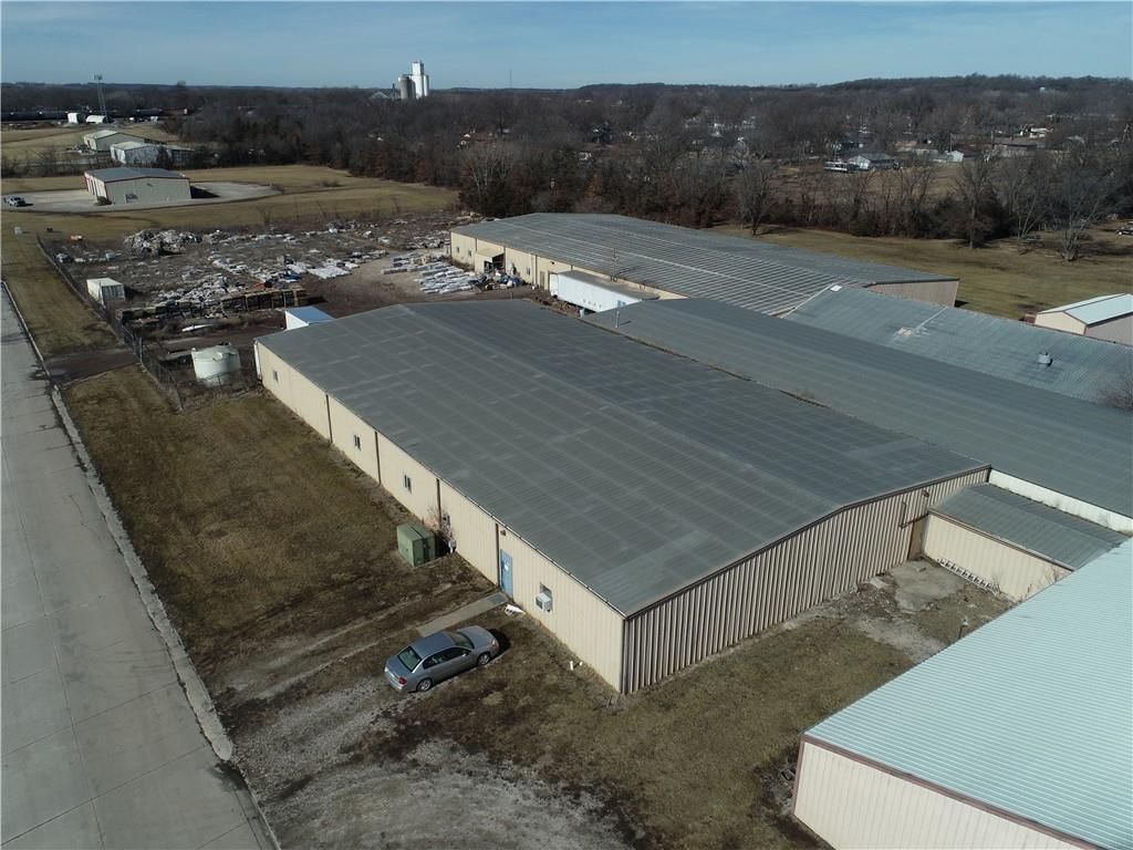 948 Linnco Drive — photo 16