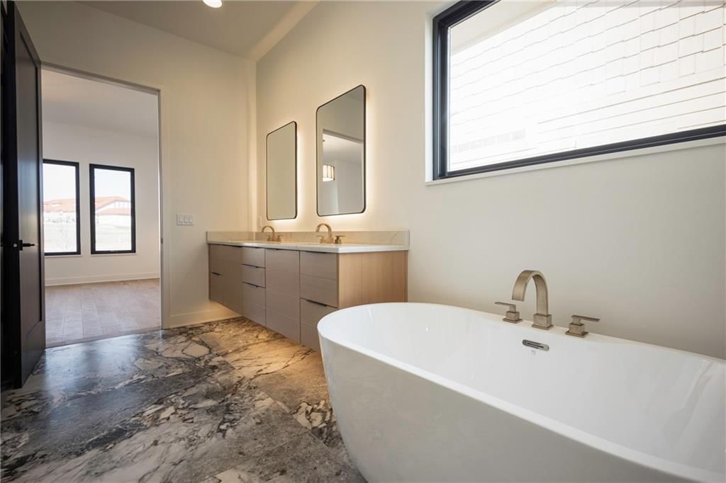 1025 SW Redbuck Circle — photo 21