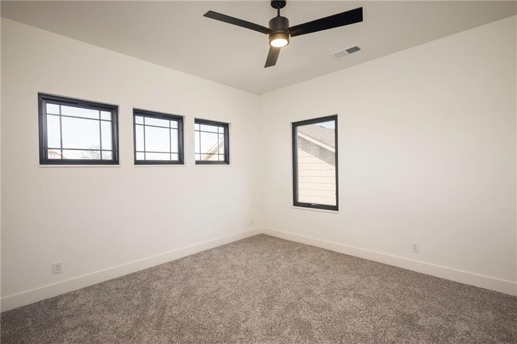 1025 SW Redbuck Circle — photo 31