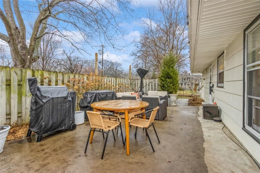 7708 Roe Avenue — photo 20