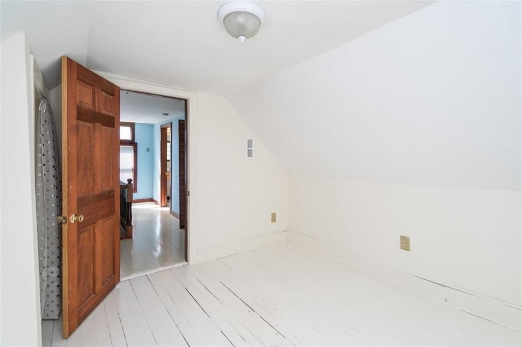 1611 Massachusetts Street — photo 30