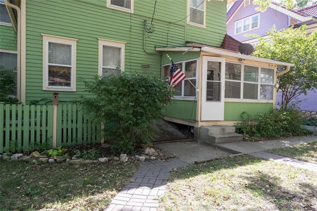 1611 Massachusetts Street — photo 35