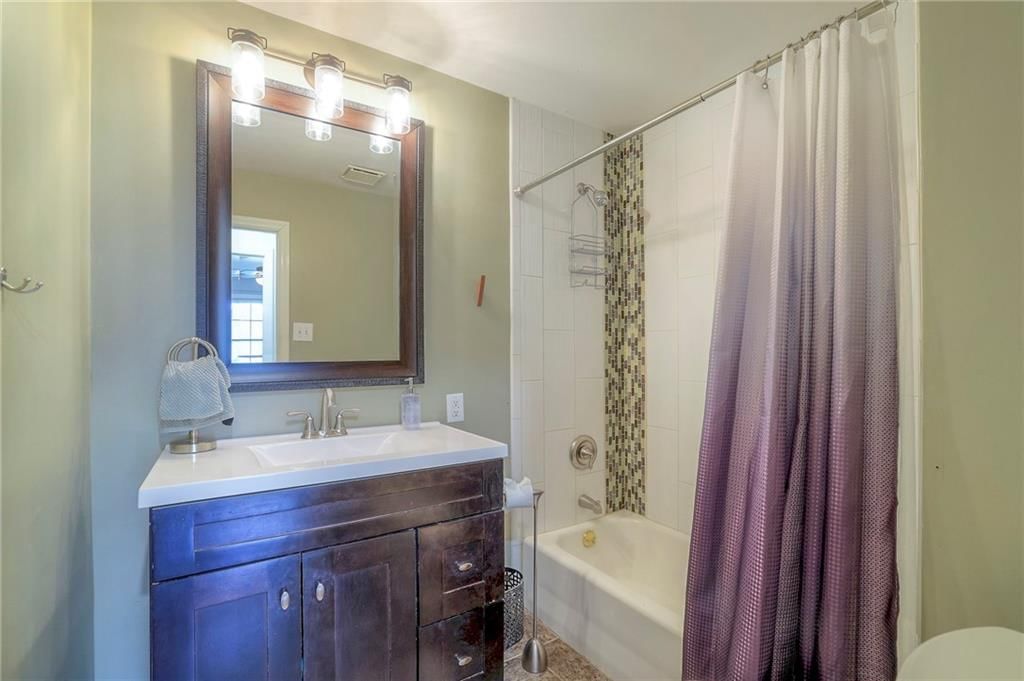 8920 Western Hills Drive — photo 17