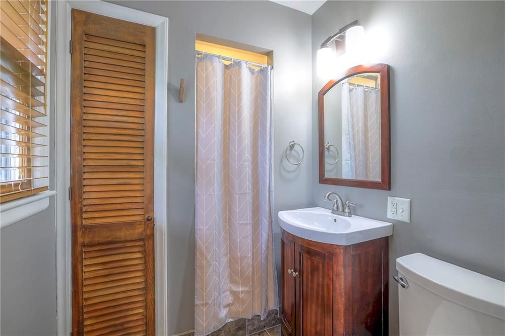 8920 Western Hills Drive — photo 25