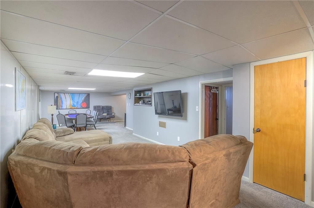 8920 Western Hills Drive — photo 26