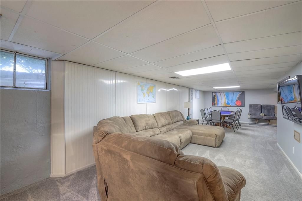 8920 Western Hills Drive — photo 27