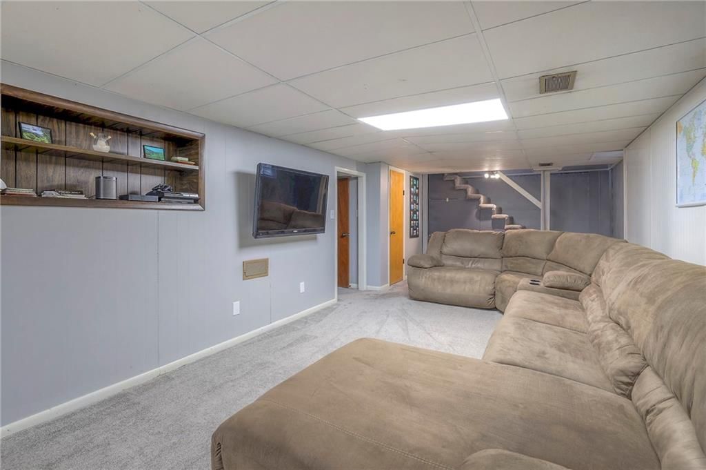 8920 Western Hills Drive — photo 30