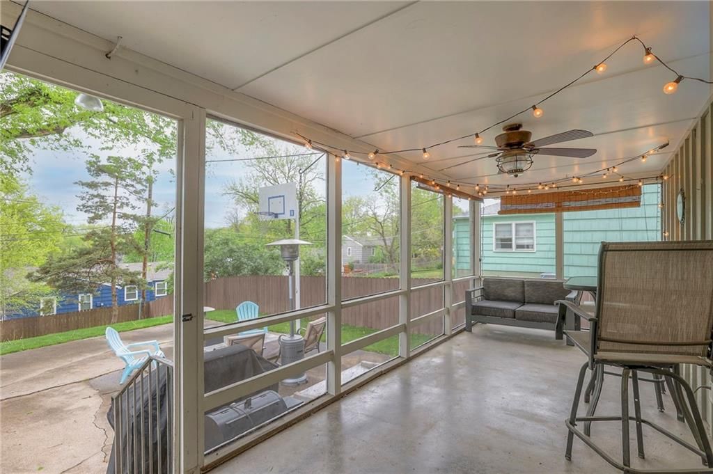 8920 Western Hills Drive — photo 35