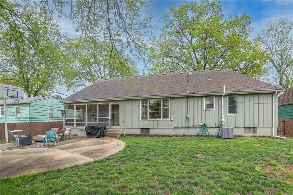 8920 Western Hills Drive — photo 39