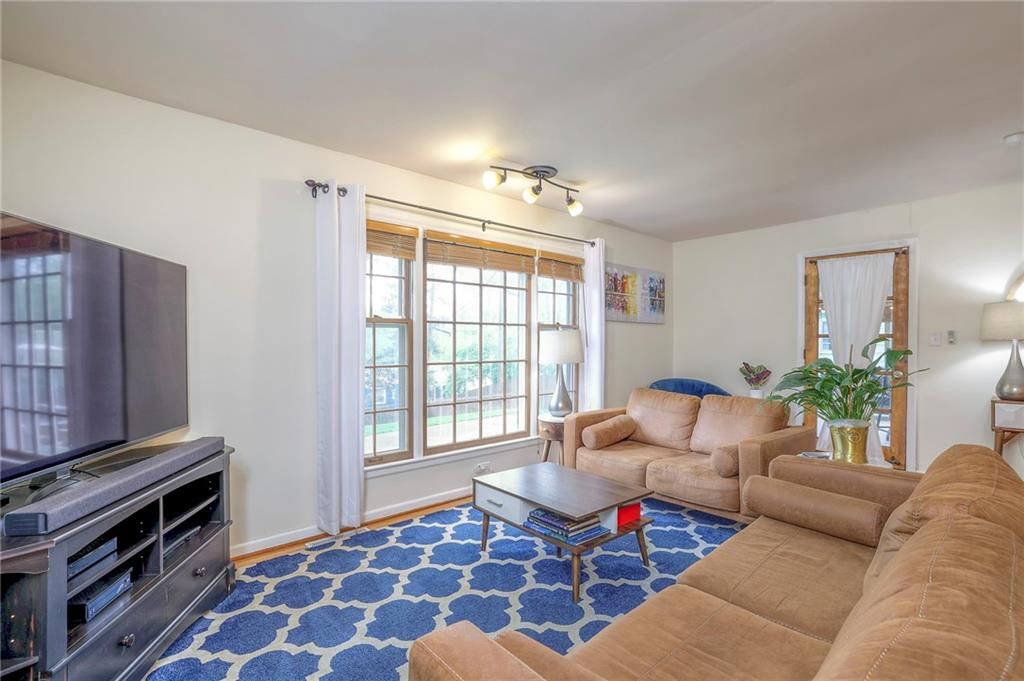 8920 Western Hills Drive — photo 10