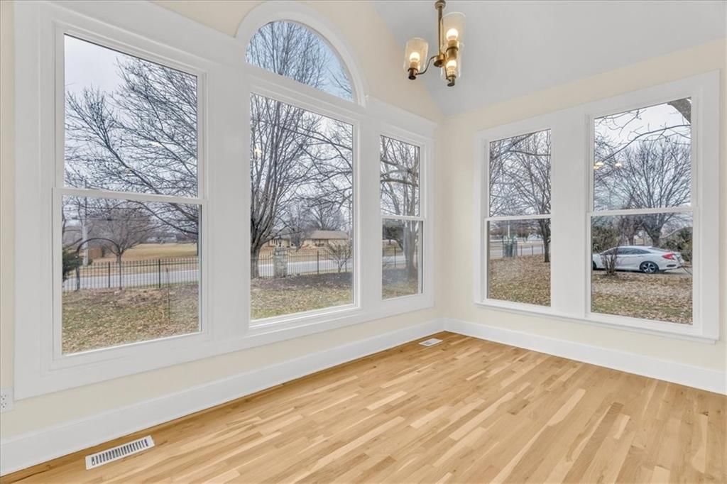 12931 Earnshaw Street — photo 11