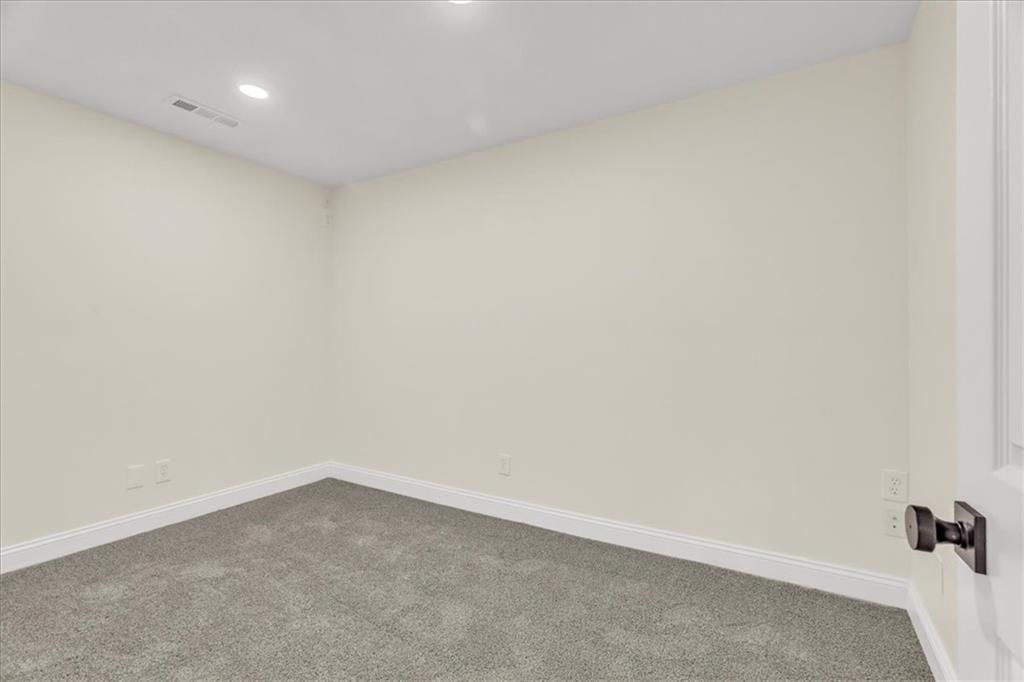 12931 Earnshaw Street — photo 38