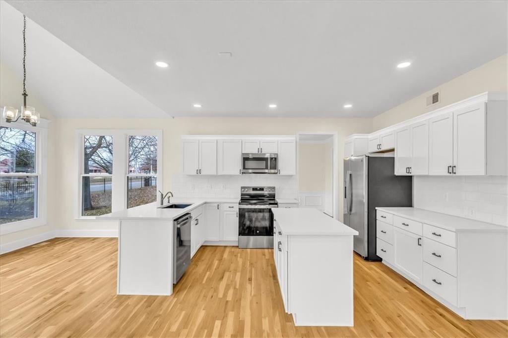 12931 Earnshaw Street — photo 9