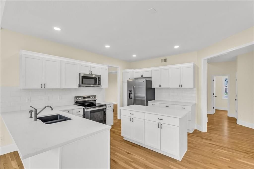 12931 Earnshaw Street — photo 10