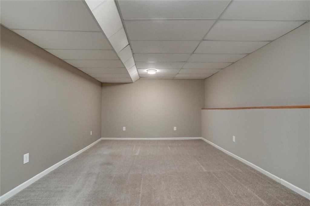 10944 N Wallace Avenue — photo 21