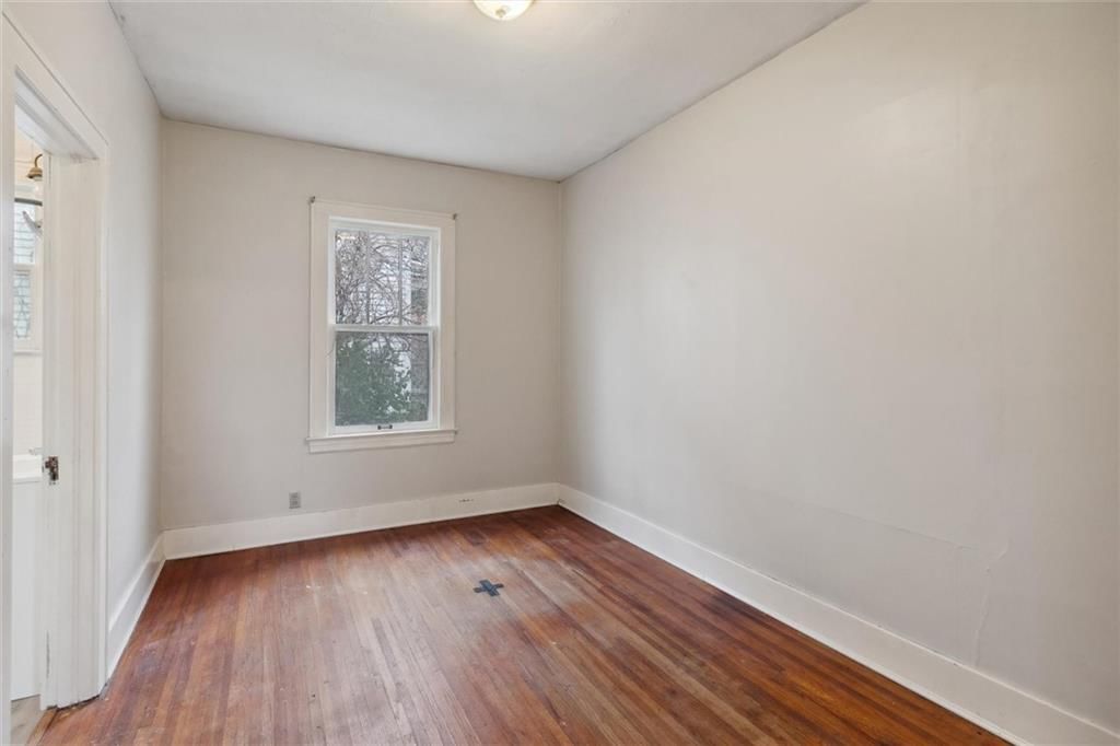 319 S Wilson Avenue — photo 25