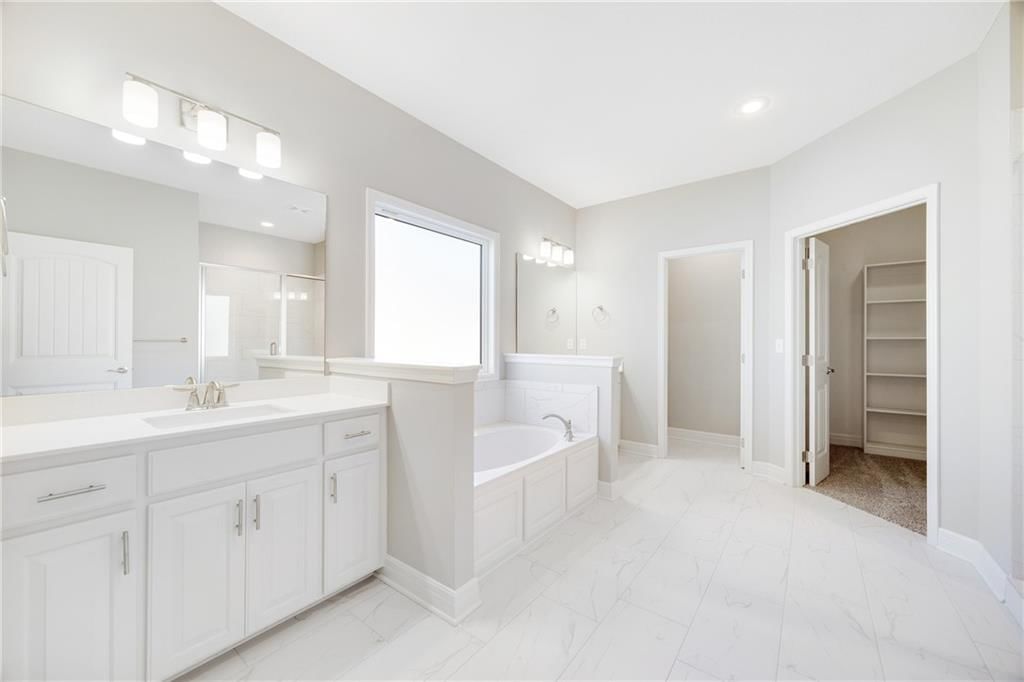 9340 N Belton Avenue — photo 23