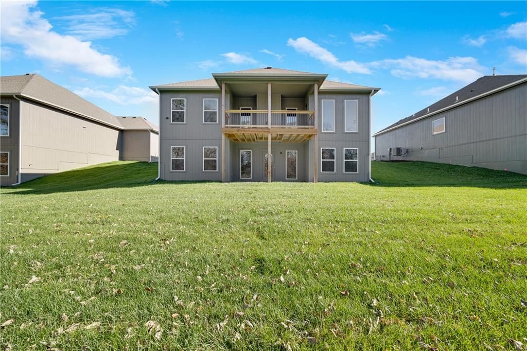 9340 N Belton Avenue — photo 38
