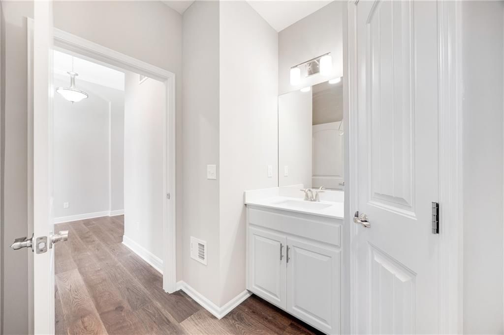9443 N Belton Avenue — photo 15