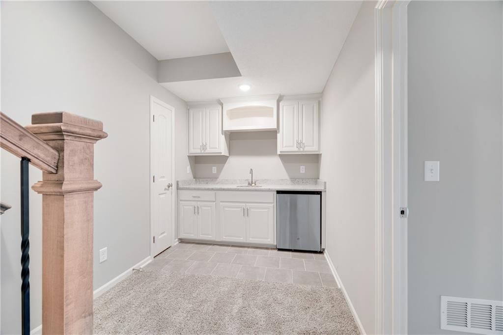9443 N Belton Avenue — photo 29