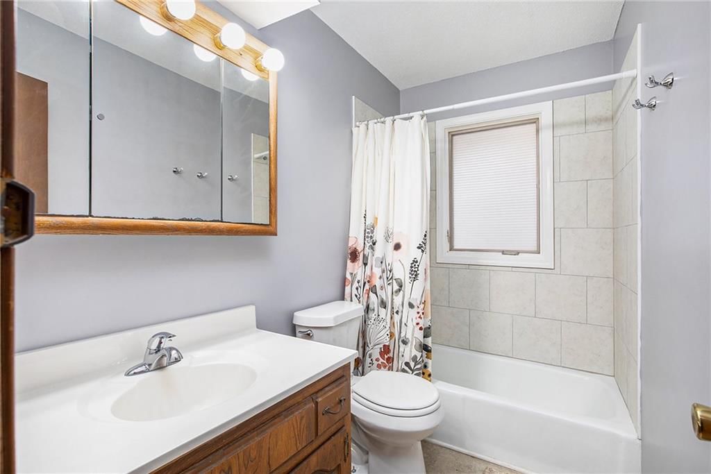 306 NE Corder Street — photo 17