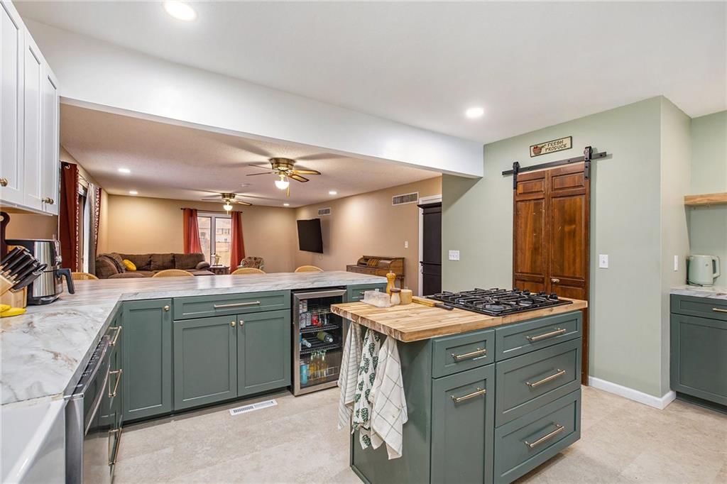 306 NE Corder Street — photo 9