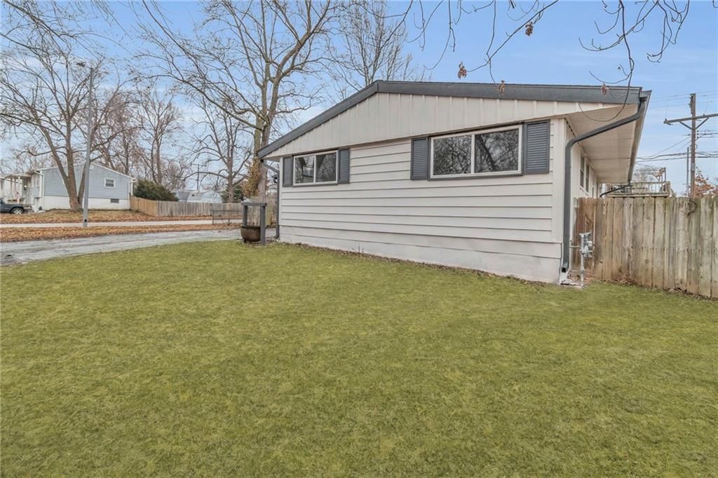 709 N Cheyenne Drive — photo 3