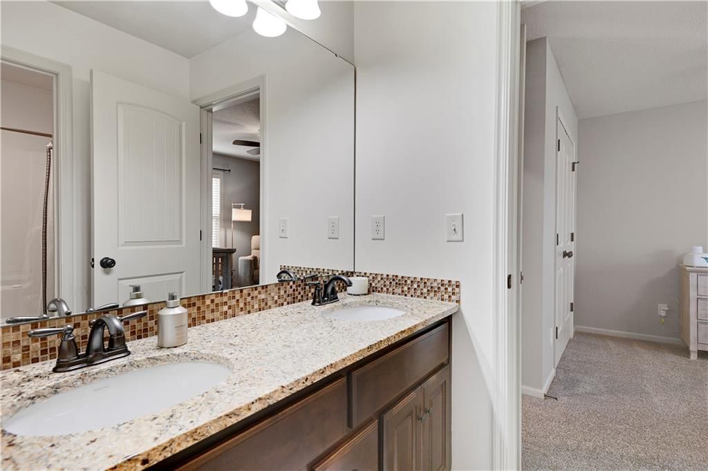 1004 SW Argyl Street — photo 31
