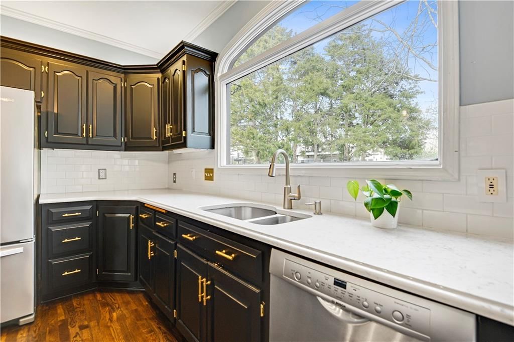 2321 SW Waterfall Drive — photo 19
