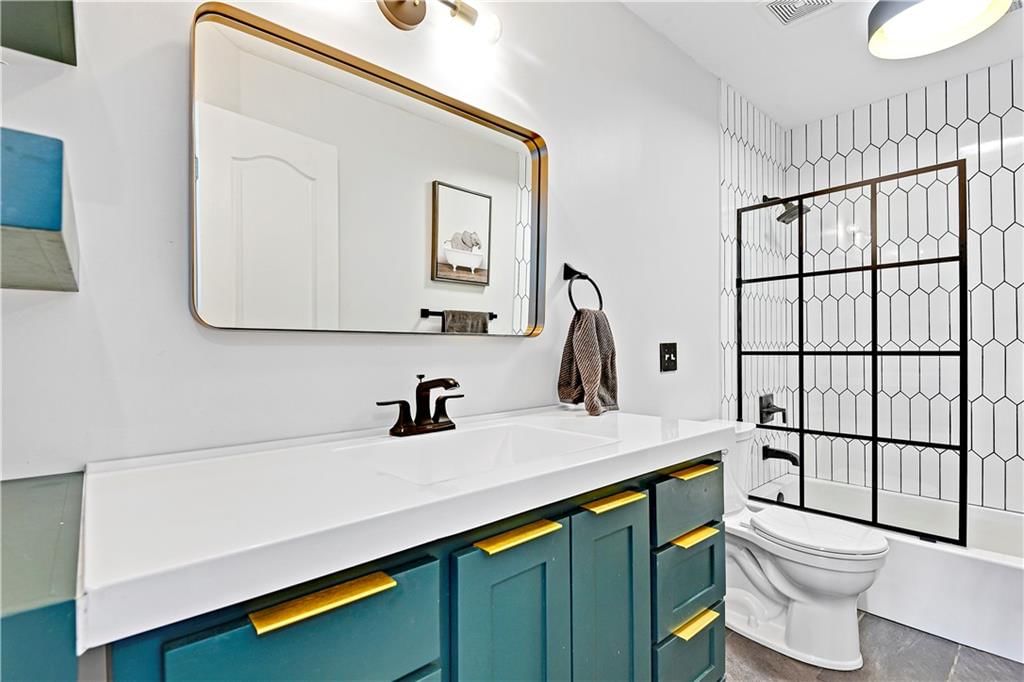 2321 SW Waterfall Drive — photo 28