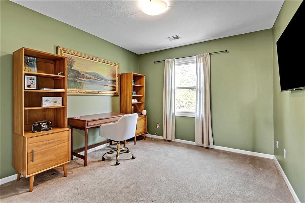 2321 SW Waterfall Drive — photo 31