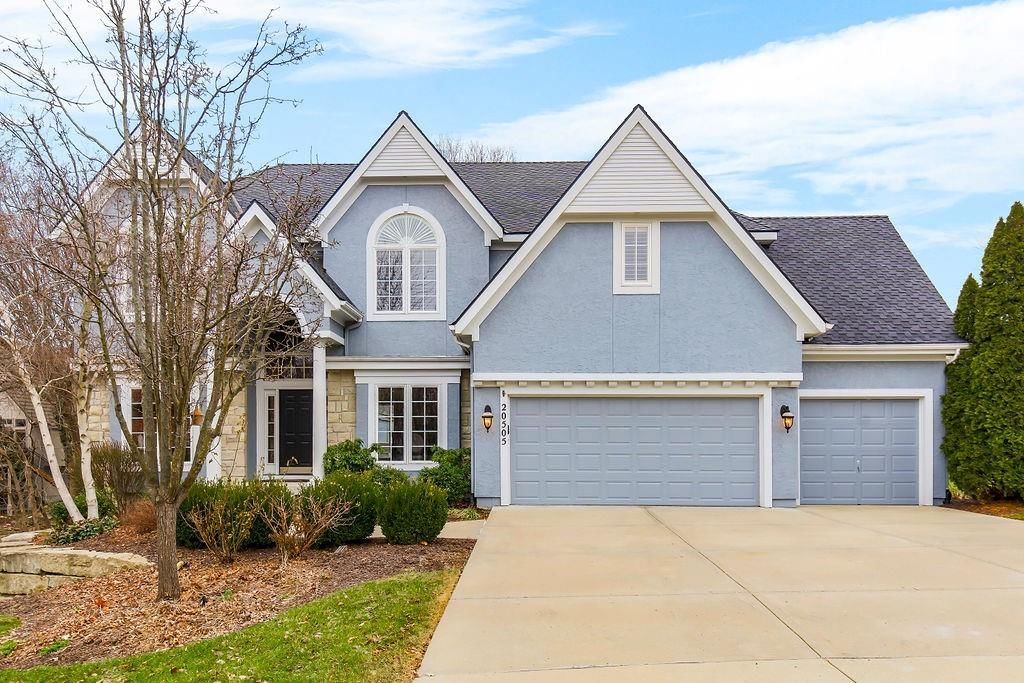20505 W 89th Street, Lenexa, KS