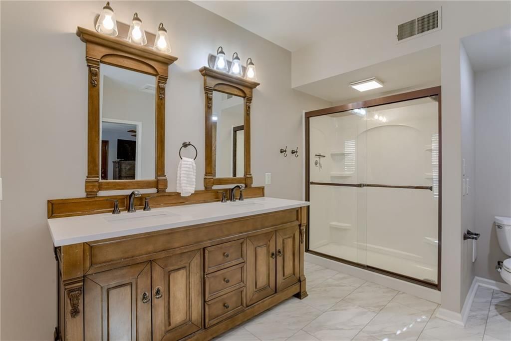 2314 Erie Street — photo 19