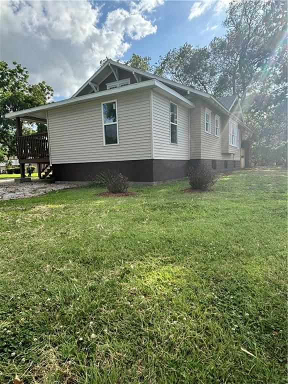 119 E 2nd Street — photo 11