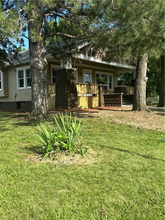 119 E 2nd Street — photo 14