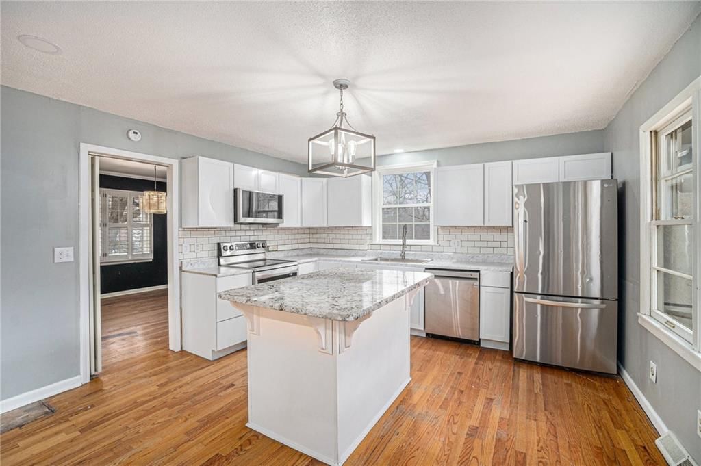 638 N Fairview Avenue — photo 12