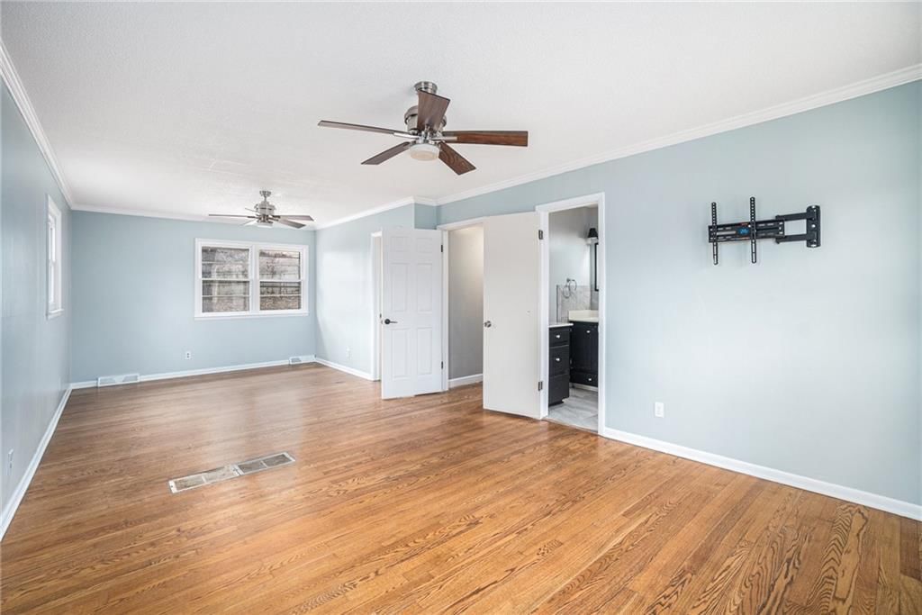 638 N Fairview Avenue — photo 20