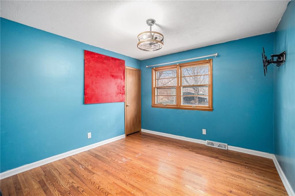 638 N Fairview Avenue — photo 24