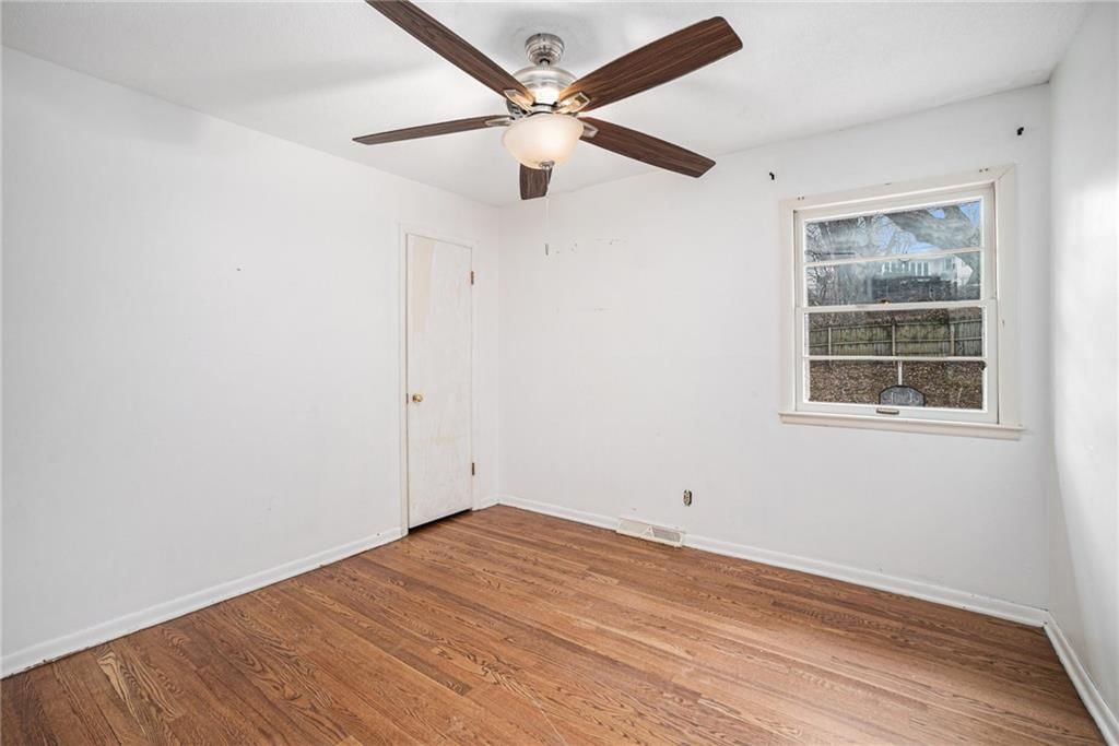 638 N Fairview Avenue — photo 26