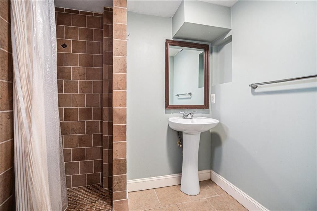 638 N Fairview Avenue — photo 30