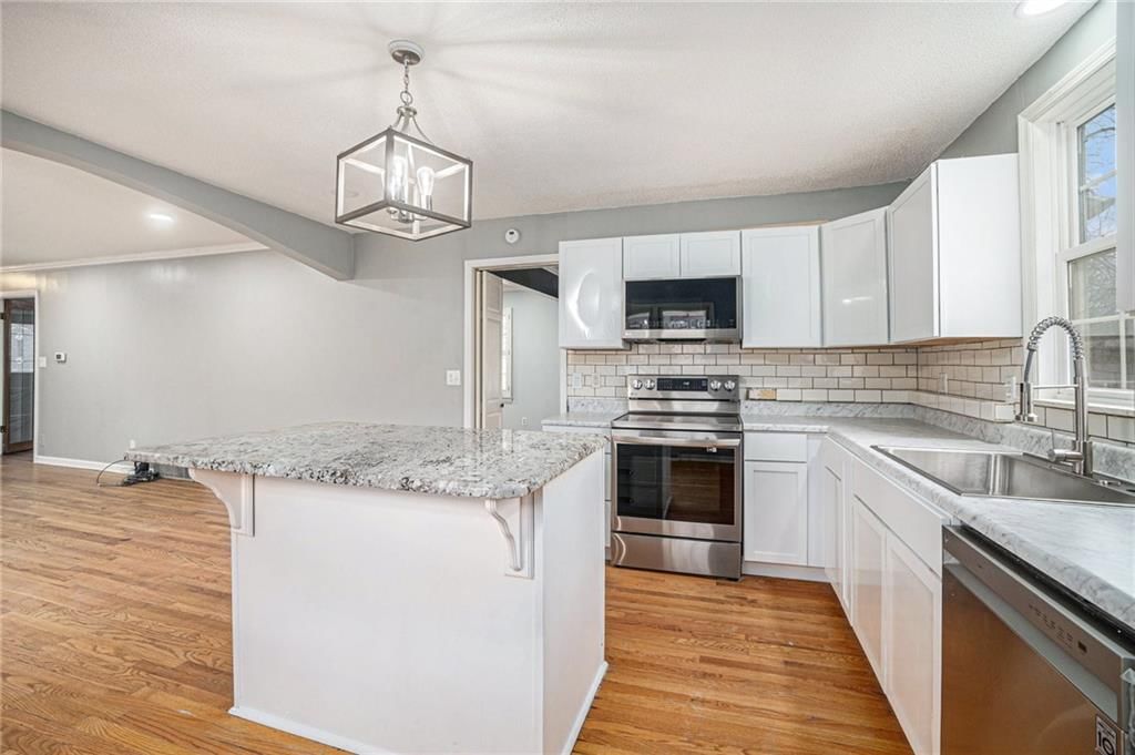 638 N Fairview Avenue — photo 10