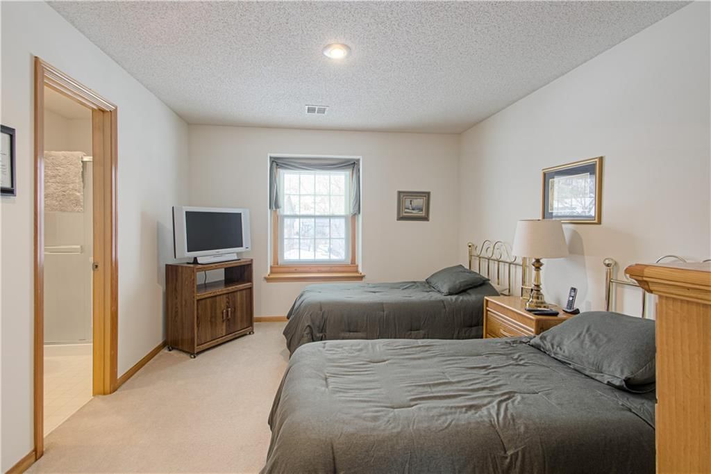 13173 England Street — photo 11