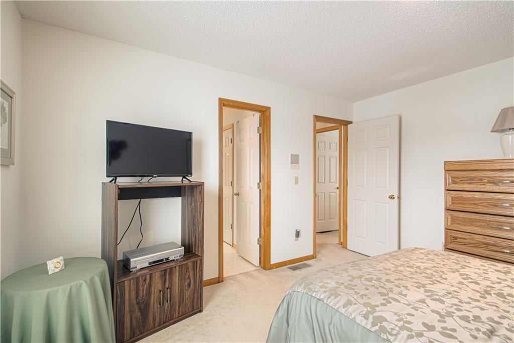 13173 England Street — photo 31