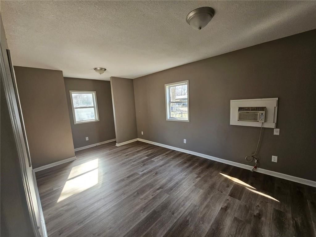 679 W Cedar Street — photo 13