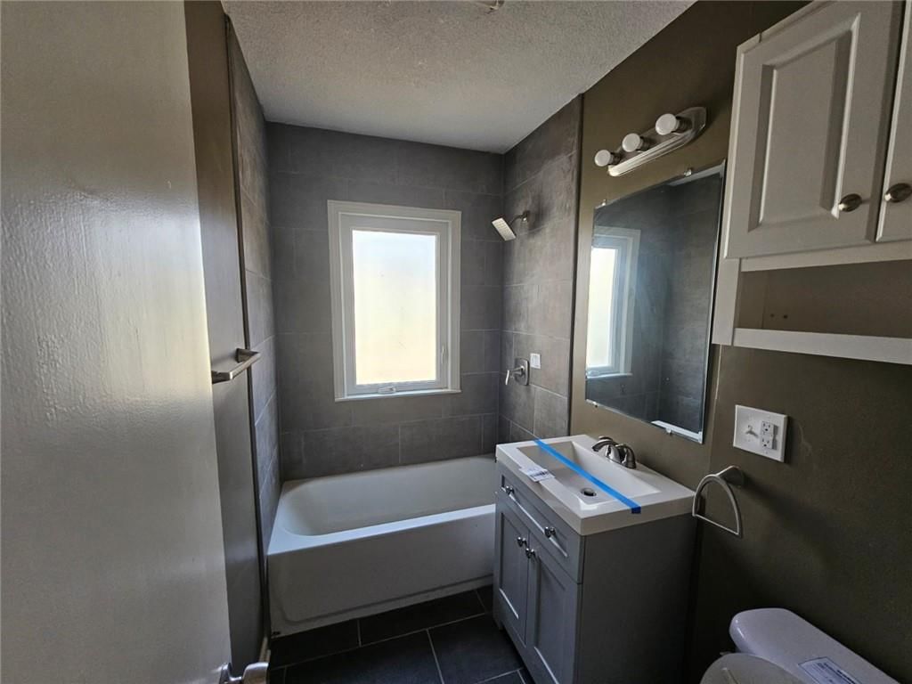 679 W Cedar Street — photo 17