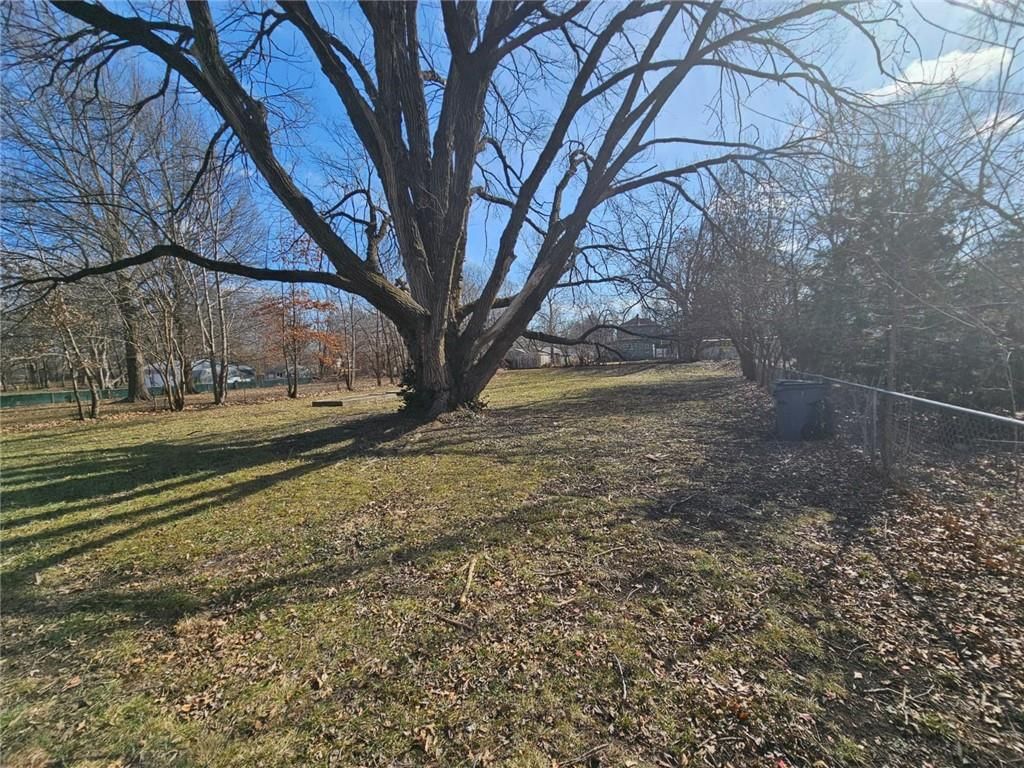 679 W Cedar Street — photo 28