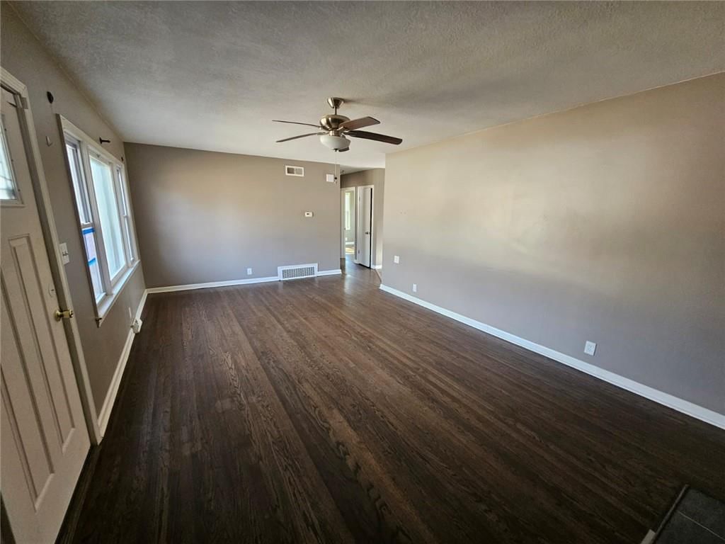 679 W Cedar Street — photo 7