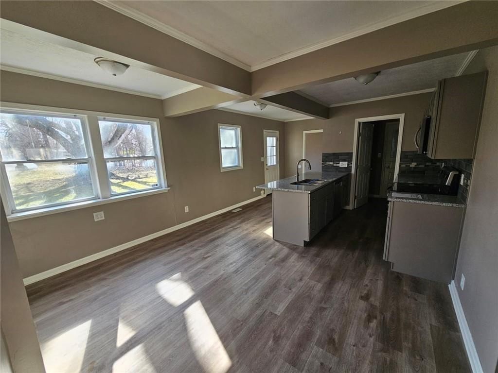 679 W Cedar Street — photo 8