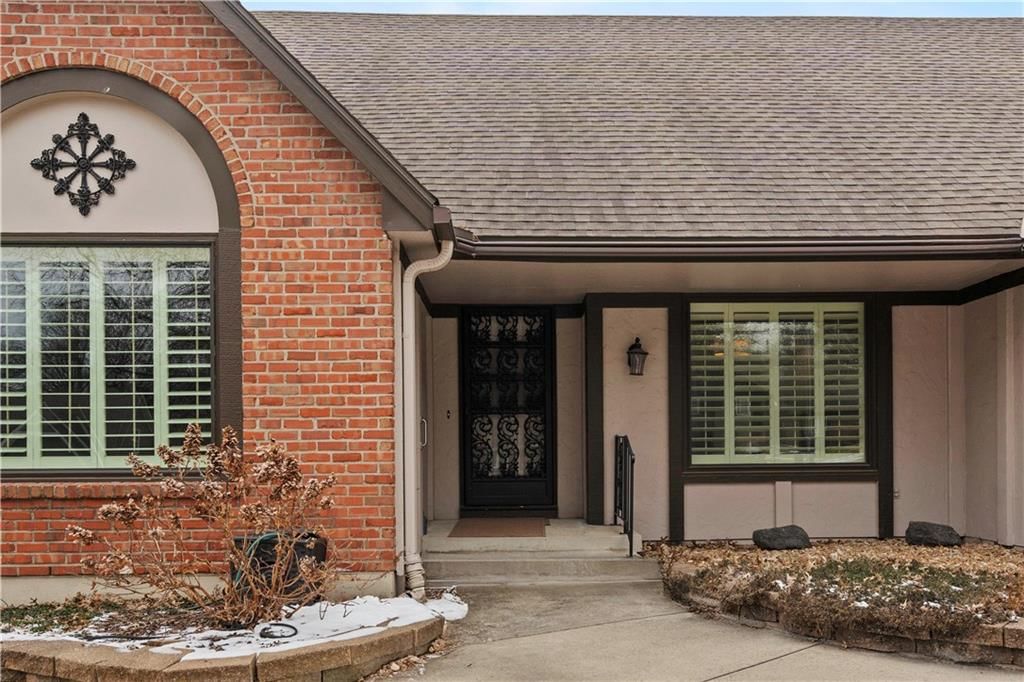 8998 Rosewood Drive — photo 2